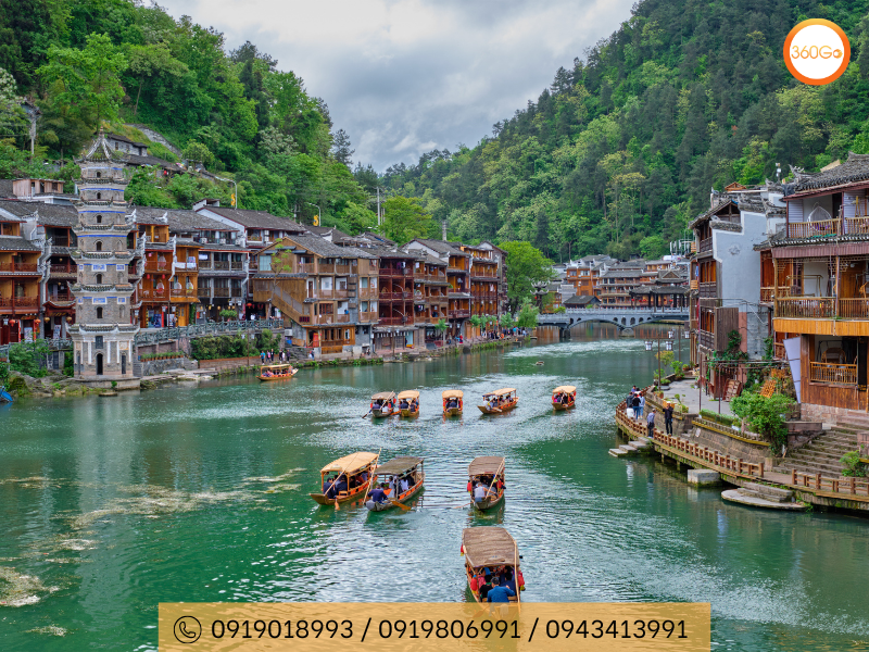 Phượng Hoàng Cổ Trấn: Bức họa thủy mặc ngàn năm - Du lịch 360Go